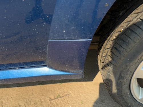 04-05 Vue Redline Driver Left Rear Moulding From Door Oem Back Pacific Blue 91U