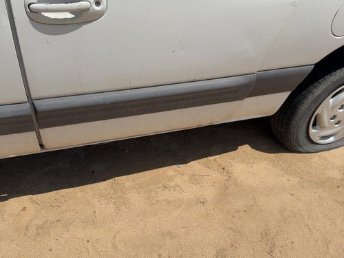 1999 Chrysler Town & Country Driver Left Rear Moulding From Door Oem Back