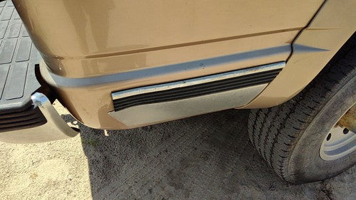 1992-2000 Silverado 2500 Passenger Right Rear Moulding On Box Oem