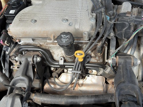 2006-2011 Chevy Impala Driver Left Valve Cover Oem 3.5L 3.9L 12591711