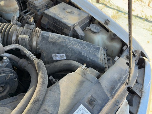 96-05 S10 Blazer Complete Air Intake Cleaner Filter Box Housing With Tube 4.3L