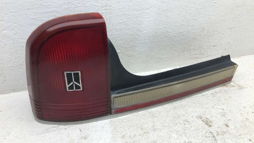 1988-1991 Olds Cutlass Cierra Driver Left Tail Light Brake Lamp Oem Rear