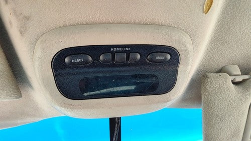 00-05 Impala Center Overhead Console Dome Light Map Lamp Cubby Center Console Li
