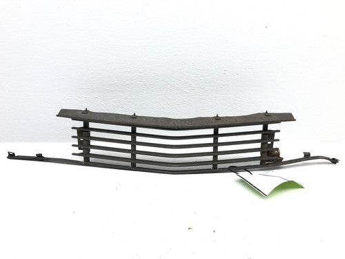 1970-1972 Nissan Datsun 240Z Front Grille Assembly Oem 62300E4601