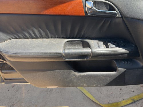 06-07 M35X Driver Left Front Door Trim Panel With Master Switch Wood Graphite
