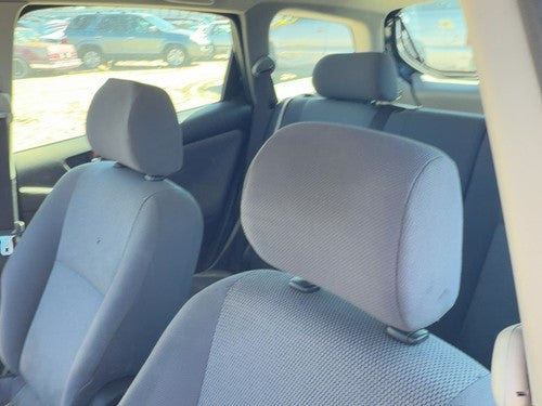 2005-2008 Toyota Matrix Xr Pair Of Front Headrests Oem Left Right Set Seat