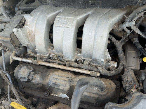 94-00 Town & Country Complete Fuel Rail With Injectors Set Loaded Oem 3.3L