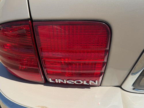 2001-2002 Lincoln LS Passenger Right Inner Tail Light Brake Lamp Rear LS Emblem
