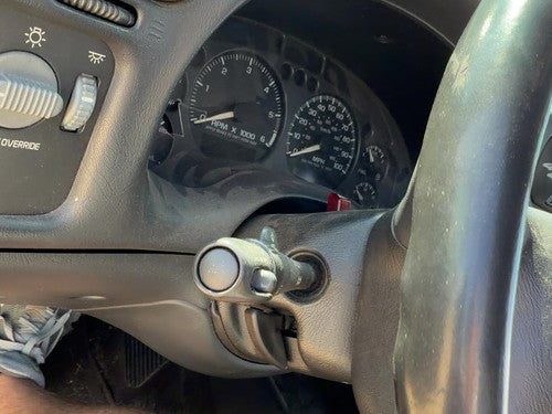2000-2003 Chevy S10 Blazer Steering Column Assembly Floor Shift AT Graphite 12H