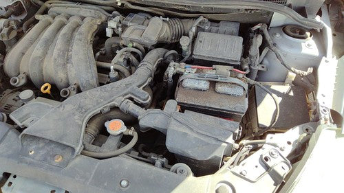 07-10 Versa Complete Air Intake Cleaner Filter Box Housing With Tube Oem 1.8L