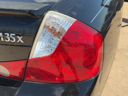 06-07 M35X Passenger Right Outer Tail Light Brake Lamp Oem Rear Quarter Panel