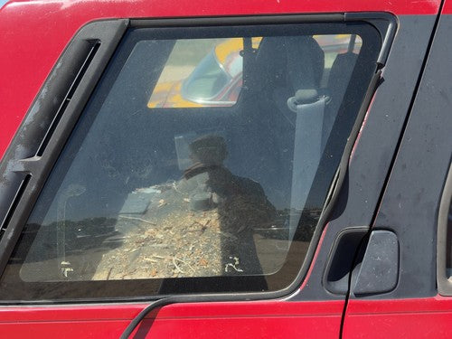 90-95 Nissan Pathfinder Passenger Right Rear Quarter Glass Back Side Window OEM