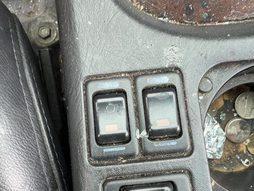 00-01 Infiniti I30 Heated Seat Switches Pair Set Driver Passenger 25500-50Y10