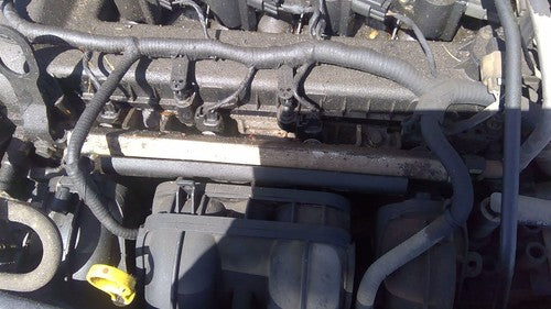 2008-2011 Ford Focus Complete Fuel Rail With Injectors Set Loaded Oem 2.0L