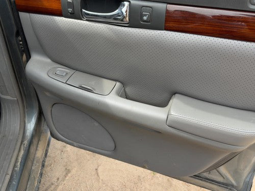 01-04 Seville Passenger Right Rear Door Trim Panel With Switches Back Inner Seda