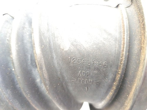 2000-2005 Buick Lesabre Air Cleaner Outlet Duct Intake Hose Oem 12563836