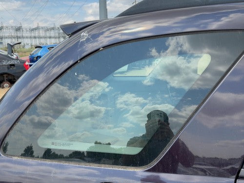 2005-2009 Chevy Equinox Passenger Right Rear Quarter Glass Back Side Window Oem