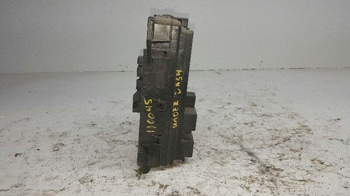 1998 Ford Taurus 3.0L Ohv Engine Fuse Box Under Hood Power Distribution Center