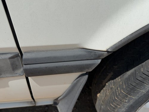 1988-1989 Honda Accord LX Sedan Passenger Right Front Fender Trim Molding OEM