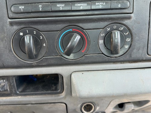 2005-2007 Ford F350 Temperature Control Module In Dash Heater Ac Head Unit Oem
