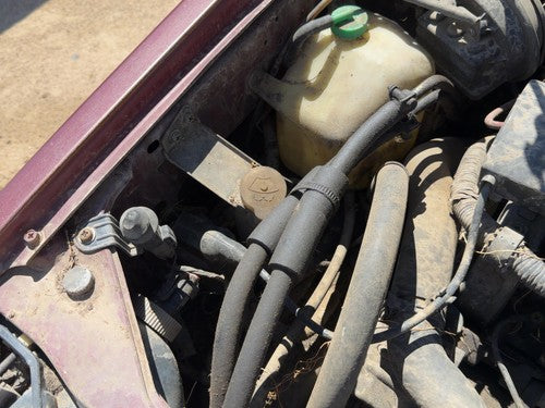 86-88 Nissan Maxima Windshield Washer Fluid Reservoir With Pump Oem Wiper Tank