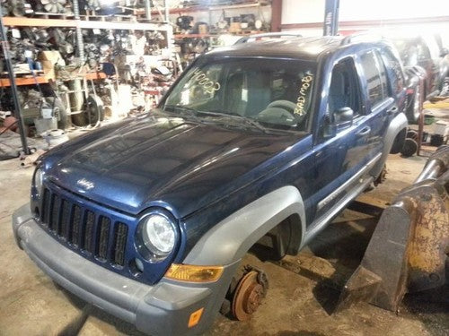 2005-2007 Jeep Liberty Driver Left Headlight Front Oem 55157141Aa