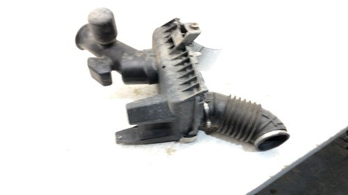 91-93 Park Ave Complete Air Intake Filter Box Housing Wth Tube 3.8L Supercharged