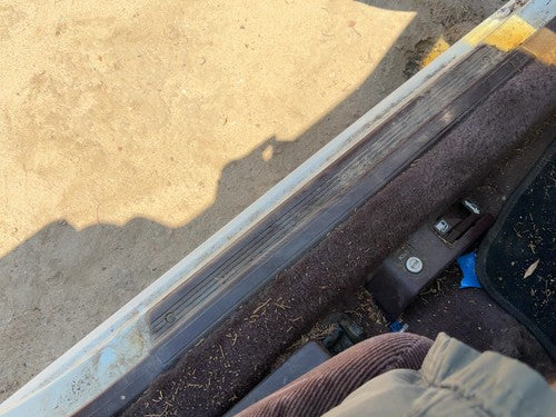86-89 Accord Lx Driver Left Lower Sill Step Moulding Trim Panel Oem Sedan Maroon