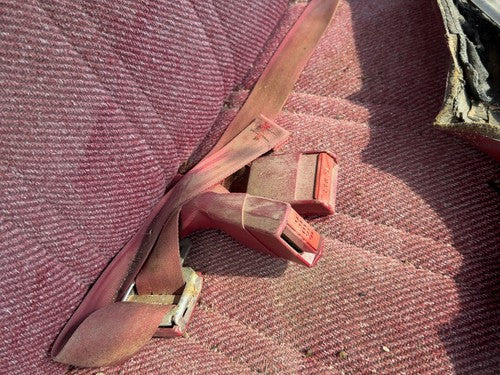 1991 Dodge Dakota Passenger Right Front Seat Belt Buckle Receiver Oem Red