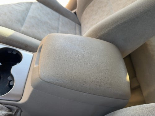 2004-2006 Kia Sorento Center Console Lid Only Oem Arm Rest Fold Down Beige Fc