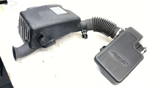 05-07 Envoy Complete Air Intake Cleaner Filter Box Housing With Tube Oem 4.2L