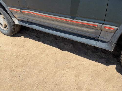 94 Ford Explorer 2 Dr Passenger Right Lower Rocker Panel Moulding Side Skirt Oem