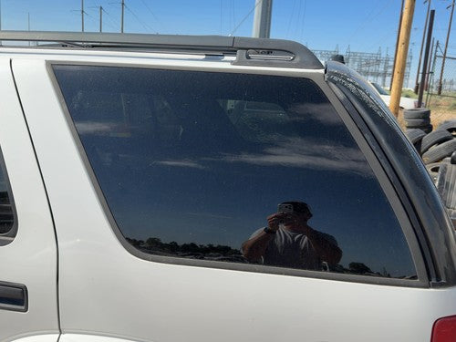 1995-2005 Chevy S10 Blazer Driver Left Rear Quarter Glass Back Side Window OEM