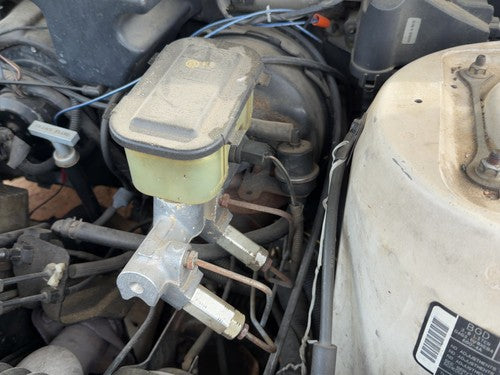1985-1990 Oldsmobile 98 Power Brake Booster With Master Cylinder Pair Set Oem