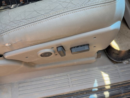 05 Suburban 1500 Passenger Right Side Power Seat Switch With Trim Panel Gray 92I