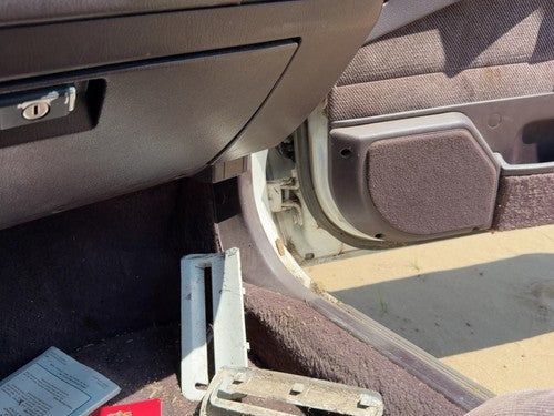 1986-1989 Honda Accord Lx Passenger Right Lower Kick Trim Panel Oem Sedan Maroon