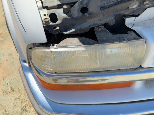 1998-2005 Chevy S10 Blazer Passenger Right Head Light Oem Front Lamp 16526218
