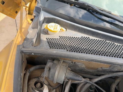 01-10 Pt Cruiser Windshield Washer Fluid Reservoir With Pump Oem Wiper Tank