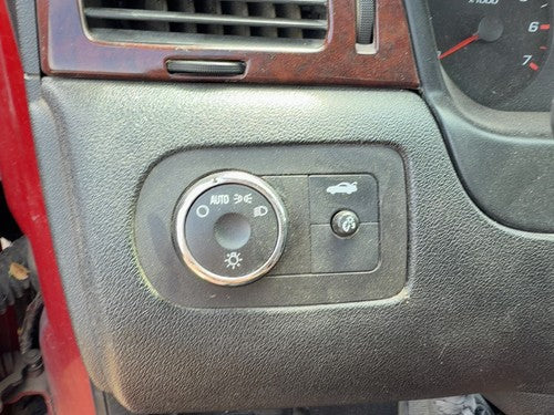06-11 Chevy Impala Headlight Switch with Dimmer Trunk Release Ebony OEM 25821302