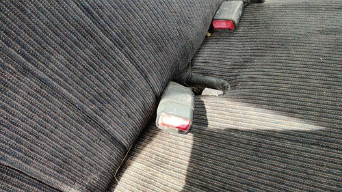 1999-03 S10 Pickup Passenger Right Front Seat Belt Buckle Receiver Oem Gray 12D