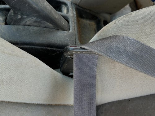 2005-2010 Chevy Cobalt Driver Left Front Seat Belt Buckle Receiver Oem Gray 14B