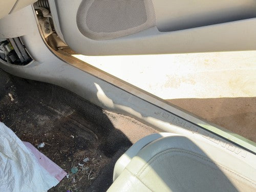 2006-2007 Chevy Monte Carlo Passenger Right Lower Kick Trim Panel Oem Gray 832