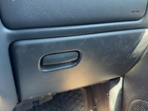 01 Chevy S10 Blazer Glove Box Assembly Complete Door With Latch Oem Graphite 12H