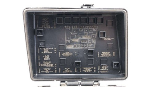 2004-2006 Chrysler Pacifica Engine Fuse Box Power Distribution Panel Oem