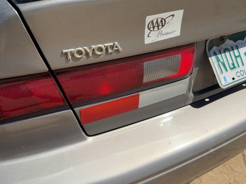 1997-2001 Toyota Camry Driver Left Inner Tail Light Brake Lamp OEM 81680AA020