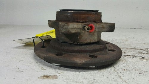 1996-2000 Chevy Silverado 2500 Passenger Wheel Hub Front 8 Lug