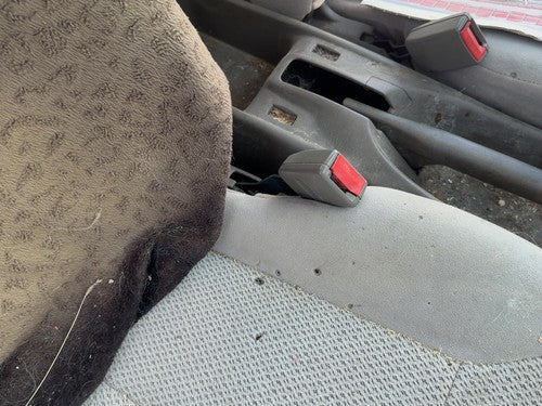 2000 Mazda Protege Dx Passenger Right Front Seat Belt Buckle Receiver Oem Brown
