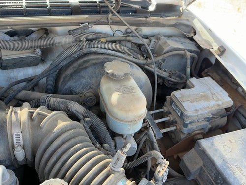 2001 Chevy S10 Blazer Power Brake Booster with Master Cylinder 4.3L 15234951
