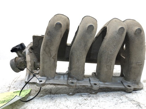 1997-2000 Ford Escort Upper Intake Manifold Assembly Plenum 2.0L Throttle Valve