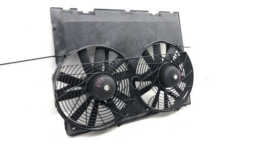 1994-1995 Mercedes E320 Electric Cooling Fan Assembly Oem With Motors 1032000423